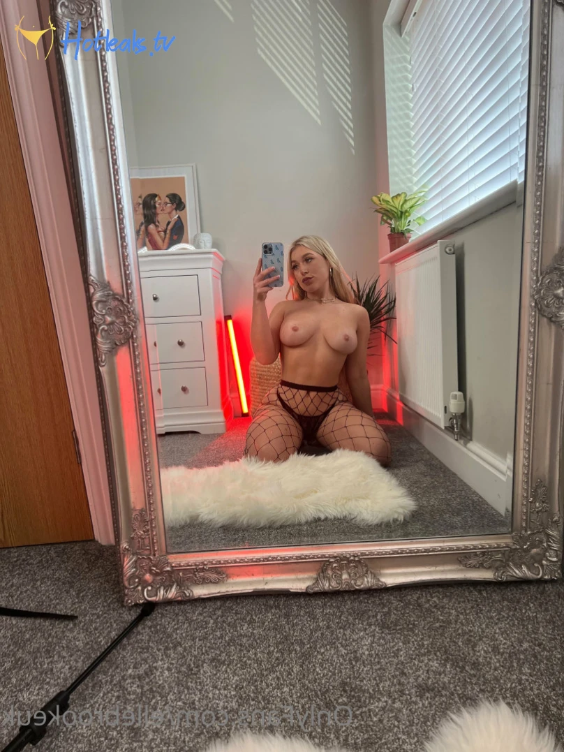 Elle Brooke [ ellebrookeuk ] Onlyfans leaked photo 14159807 on Hotleaks.tv