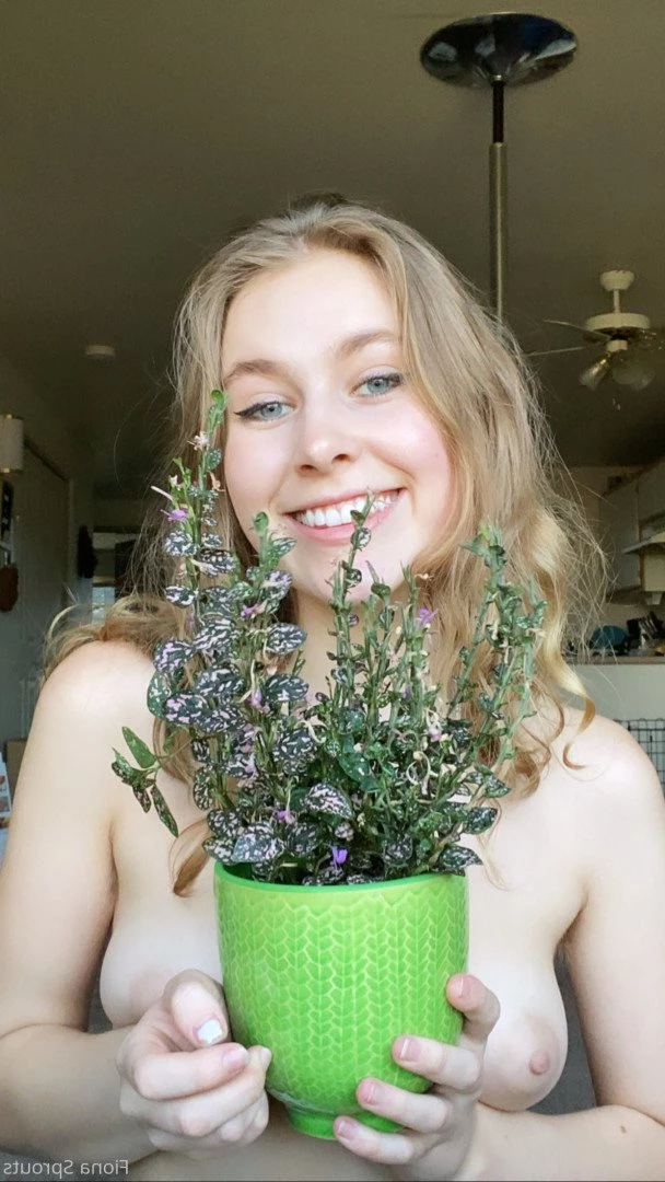 Fiona Sprouts 🌱(they/him) not a girl [ fionasprouts99 ] Onlyfans leaked photo 1576993 on Hotleaks.tv