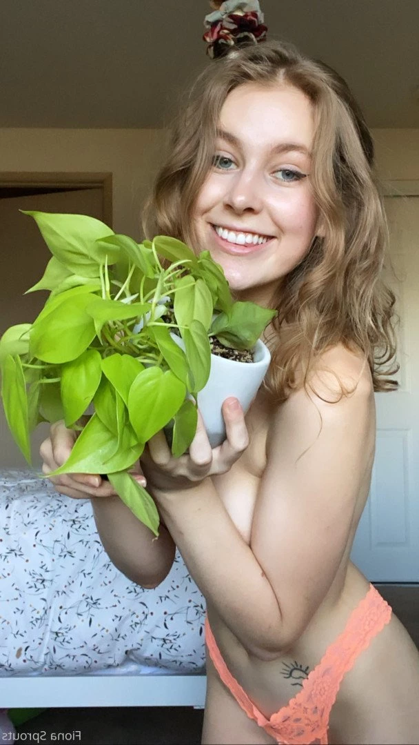 Fiona Sprouts 🌱(they/him) not a girl [ fionasprouts99 ] Onlyfans leaked photo 1577086 on Hotleaks.tv