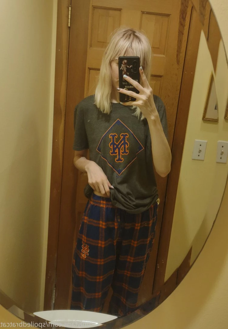 𝗖𝗔𝗧 🎮 [ spoiledbratcat ] Onlyfans leaked photo 4162661 on Hotleaks.tv