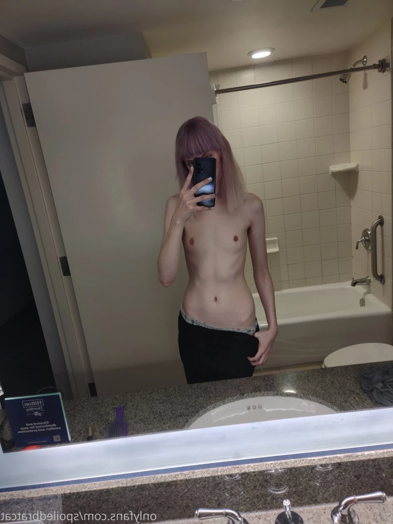 𝗖𝗔𝗧 🎮 [ spoiledbratcat ] Onlyfans leaked photo 4199916 on Hotleaks.tv