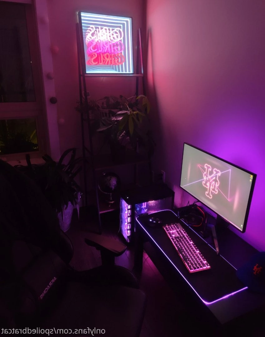 𝗖𝗔𝗧 🎮 [ spoiledbratcat ] Onlyfans leaked photo 4212116 on Hotleaks.tv