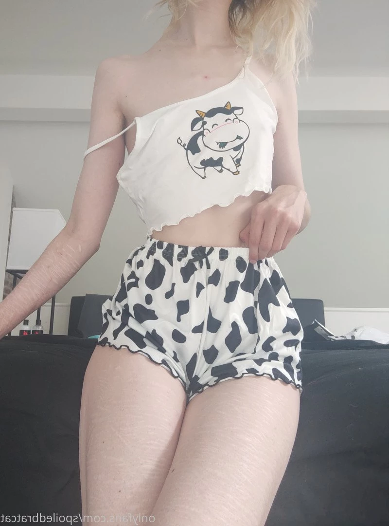 𝗖𝗔𝗧 🎮 [ spoiledbratcat ] Onlyfans leaked photo 4214536 on Hotleaks.tv