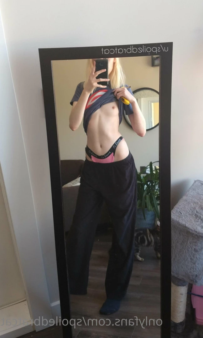 𝗖𝗔𝗧 🎮 [ spoiledbratcat ] Onlyfans leaked photo 6382254 on Hotleaks.tv