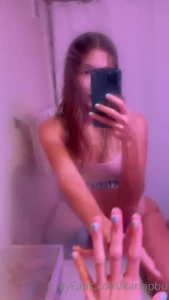 1913729