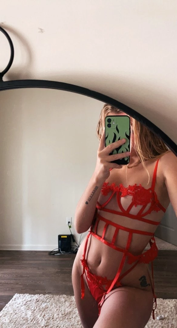 katie pardon [ katiepardon2001 ] Onlyfans leaked photo 1659322 on Hotleaks.tv
