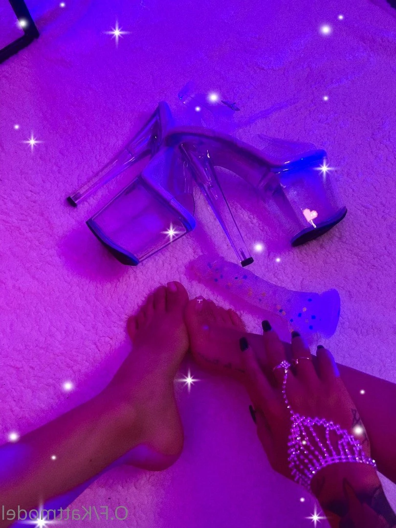 🕷 𝓚𝓪𝓽𝓽 🕷 [ kattmodel ] Onlyfans leaked photo 1659461 on Hotleaks.tv