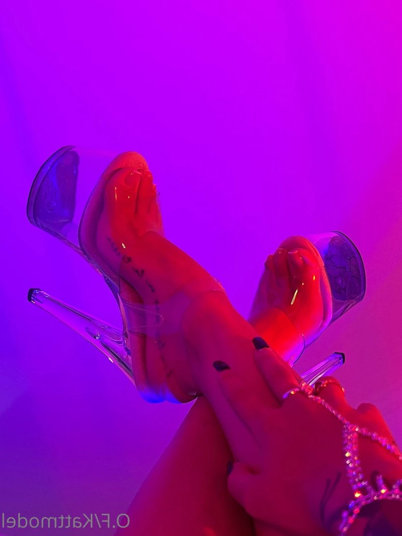 🕷 𝓚𝓪𝓽𝓽 🕷 [ kattmodel ] Onlyfans leaked photo 1659673 on Hotleaks.tv
