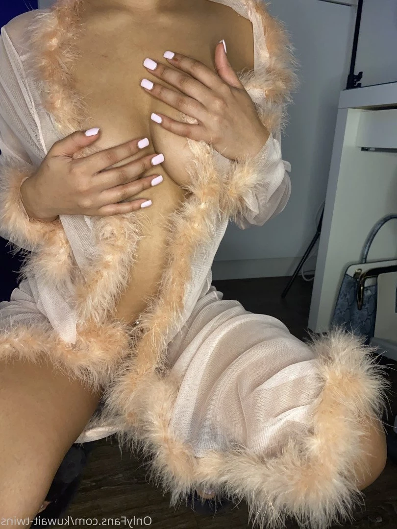 KUWAIT TWINS👯‍♀️ [ kuwait-twins ] Onlyfans leaked photo 1672693 on Hotleaks.tv