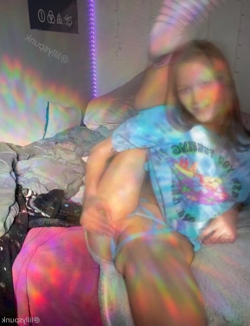 Lilly💜 [ lillyspunk ] Onlyfans leaked photo 11995408 on Hotleaks.tv