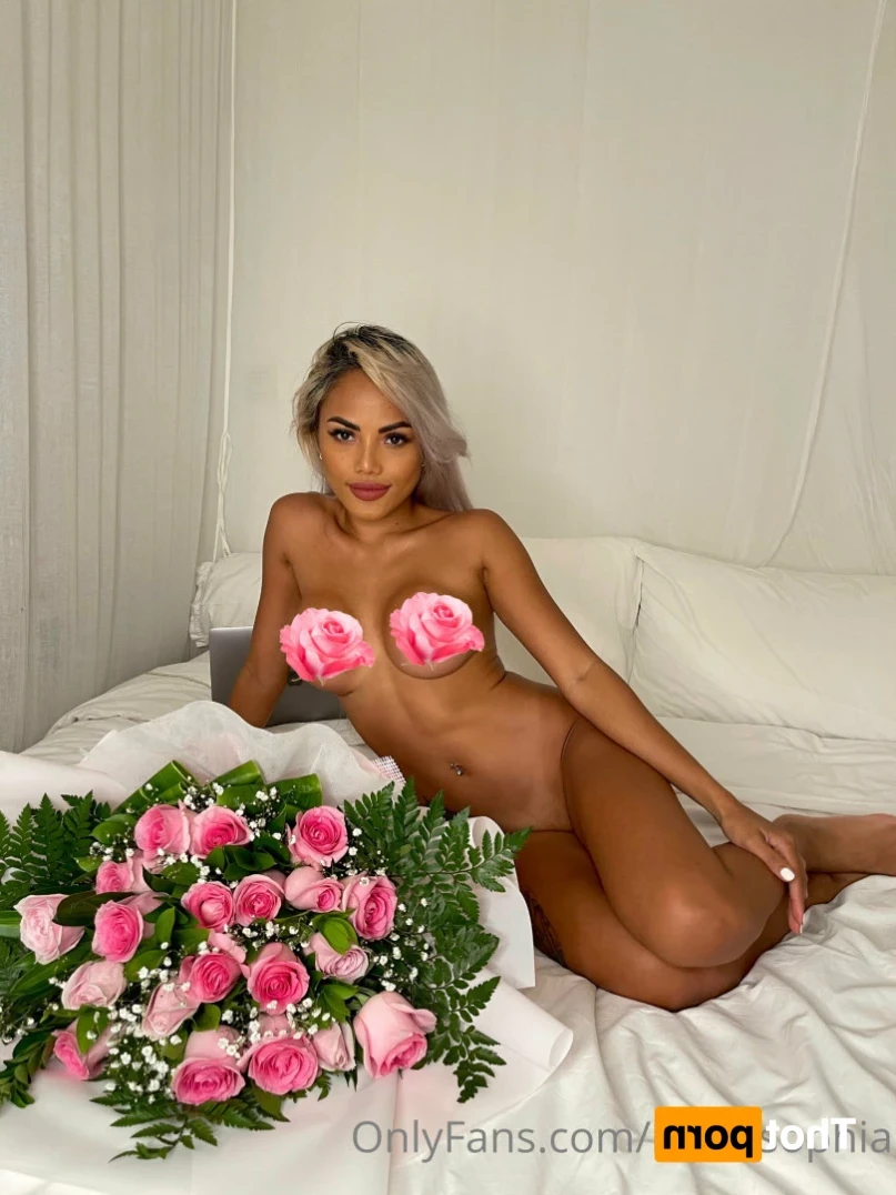 SophiaU. [ little_sophia ] Onlyfans leaked photo 12581645 on Hotleaks.tv