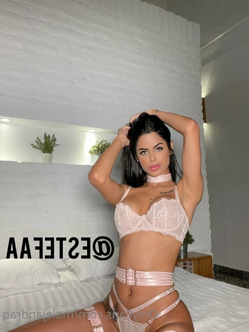 𝑴𝒂𝒓í𝒂 𝑨𝒍𝒆𝒋𝒂𝒏𝒅𝒓𝒂 𝑸 🌹 [ malejandraq ] Onlyfans leaked photo 4308642 on Hotleaks.tv