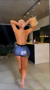 Emily Regina 🦄 [ reginaluv ] Onlyfans leaked video 2541424 on Hotleaks.tv