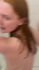 1927228