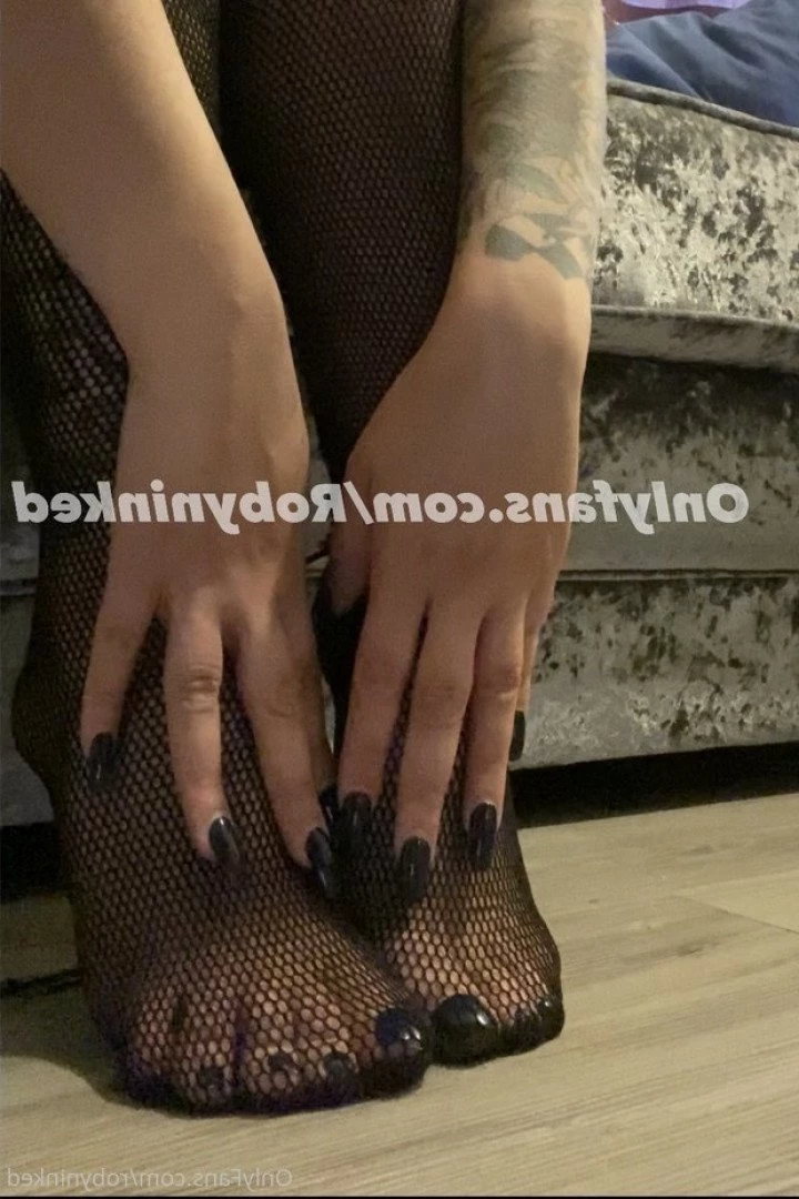 Robyninked Custom making queen 😈 [ robyninked ] Onlyfans leaked photo 1791856 on Hotleaks.tv