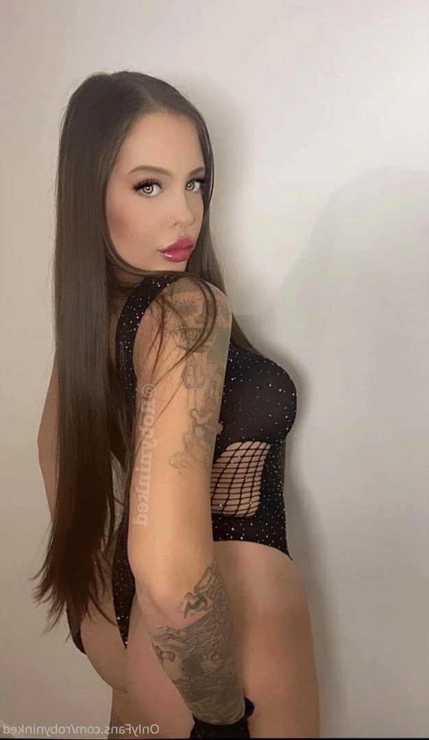 Robyninked Custom making queen 😈 [ robyninked ] Onlyfans leaked photo 1792308 on Hotleaks.tv