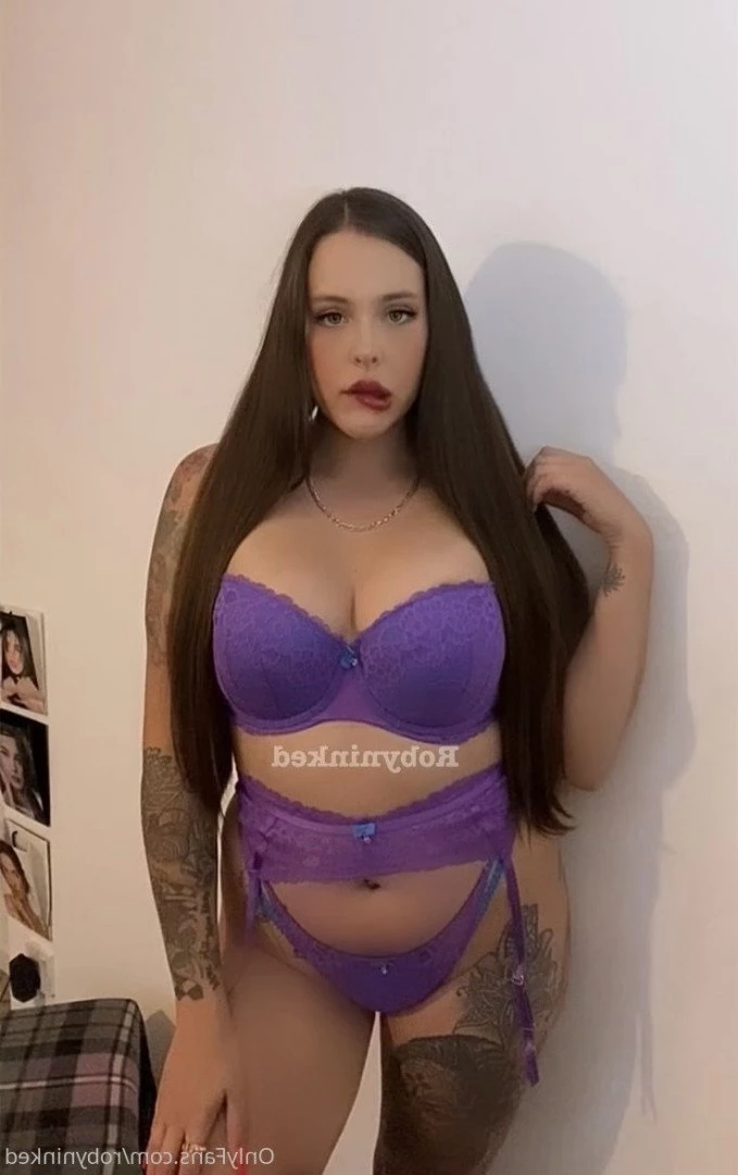 Robyninked Custom making queen 😈 [ robyninked ] Onlyfans leaked photo 1792713 on Hotleaks.tv