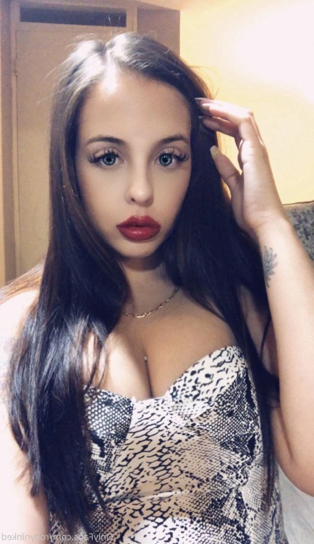 Robyninked Custom making queen 😈 [ robyninked ] Onlyfans leaked photo 1792978 on Hotleaks.tv