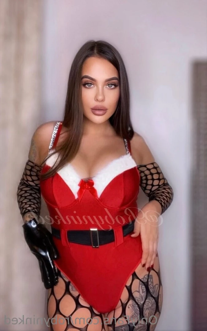 Robyninked Custom making queen 😈 [ robyninked ] Onlyfans leaked photo 9916906 on Hotleaks.tv