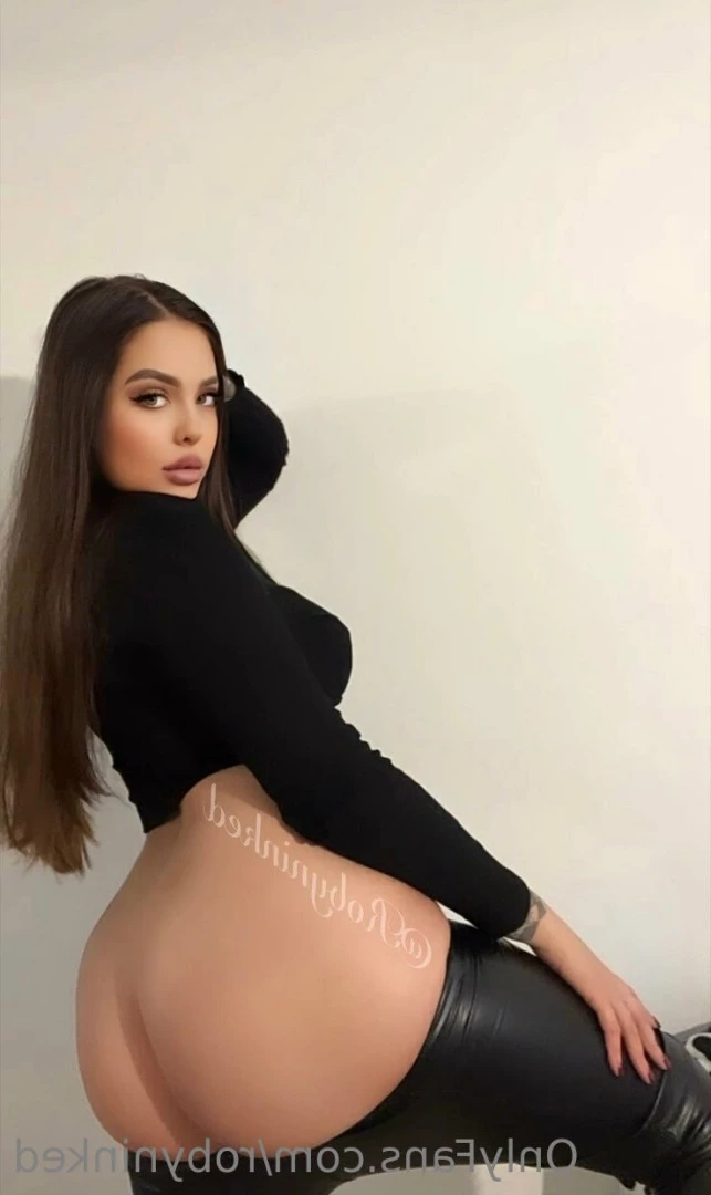 Robyninked Custom making queen 😈 [ robyninked ] Onlyfans leaked photo 9916980 on Hotleaks.tv
