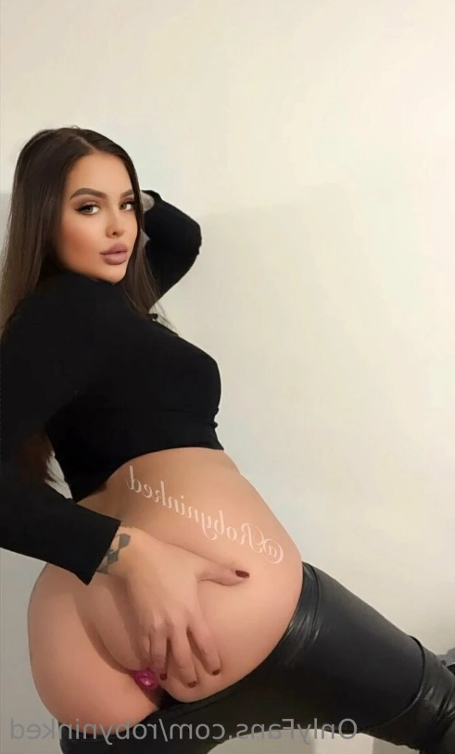 Robyninked Custom making queen 😈 [ robyninked ] Onlyfans leaked photo 9917248 on Hotleaks.tv