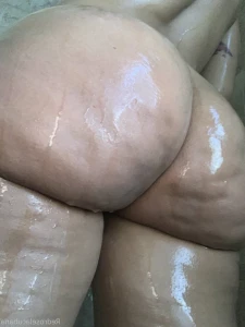 2076251