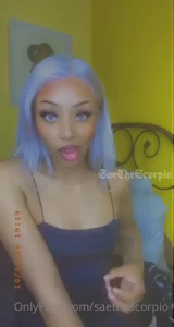 1928305