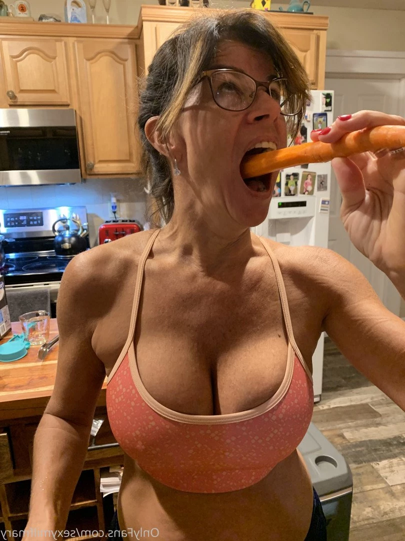 TheMaryBurke [ sexymilfmary ] Onlyfans leaked photo 1808936 on Hotleaks.tv