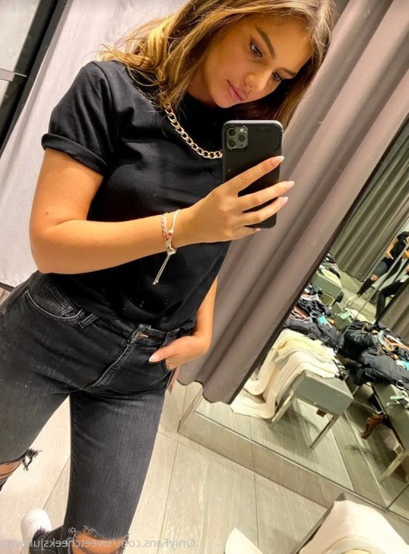 🎀  𝒮𝓌𝑒𝑒𝓉 𝒞𝒽𝑒𝑒𝓀𝓈  🎀 [ sweetcheeksjulievip ] Onlyfans leaked photo 1832000 on Hotleaks.tv