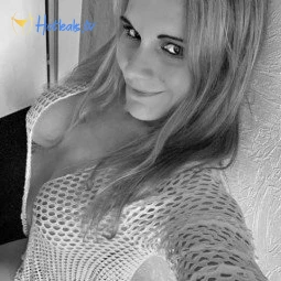 monique.englaender