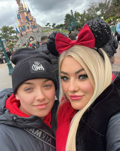 lesbiancouplex