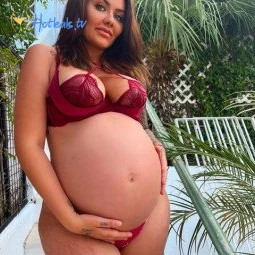 Fie Laursen 🤰 Pregnant Mommy