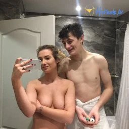 YoungHornyCouple
