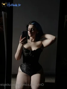 GothicLilGirl