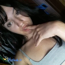Hot lips