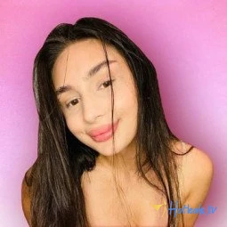 Kira💛