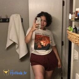 Taja Taylor-Foxx 🦊🦋