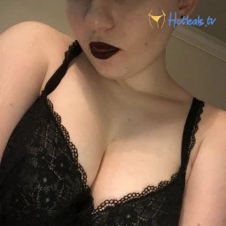 Viviana Black