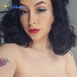 alex 🖤👻 read my bio!!