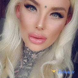 ladylauren2021111
