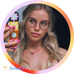✿ Bobbie