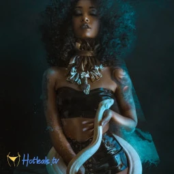 Madame Skin Diamond