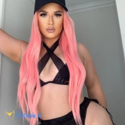 Tyi Starr
