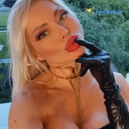 Monique Covet