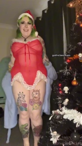 gothicbeefflaps